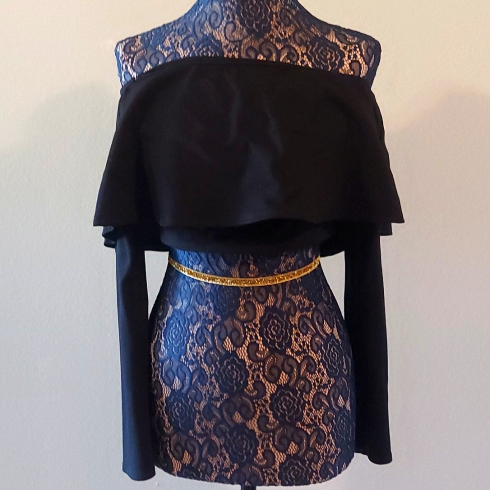Crop top off the shoulder long sleeve